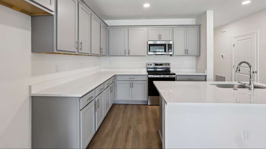 Furnished interior view inside a new home in Twin Oaks, Zephyrhills (Image 17).