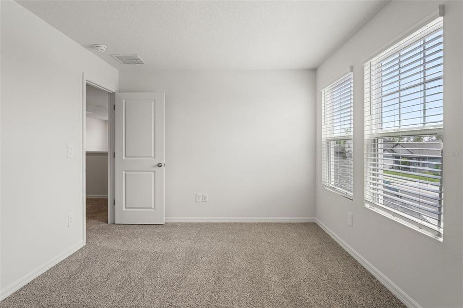 Spacious, unfurnished interior of a new home in Two Rivers - Classic Series, Zephyrhills (Image 37).