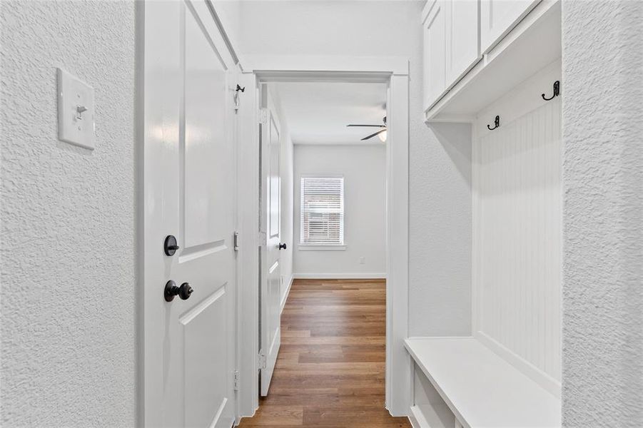 Spacious, unfurnished interior of a new home in , Celeste (Image 31).