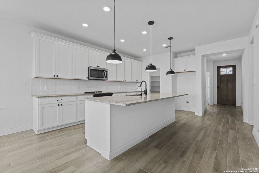 Furnished interior view inside a new home in Lily Springs, Seguin (Image 9).