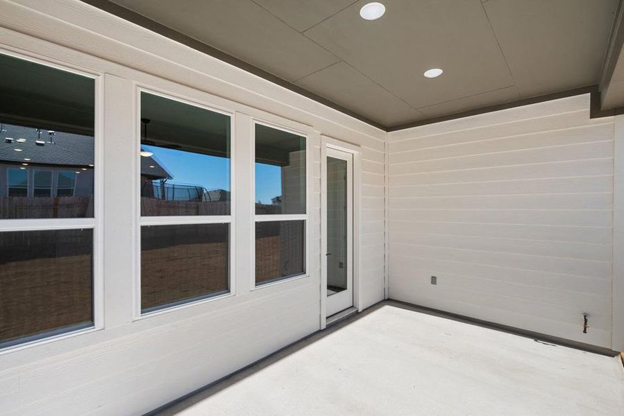 Exterior details and patio area of a home in Park Central, Georgetown (Image 22).