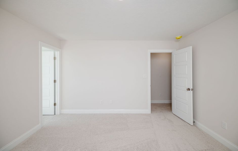 Spacious, unfurnished interior of a new home in The Sanctuary, Aiken (Image 30). Spacious, unfurnished interior of a new home in The Sanctuary, Aiken (Image 30).