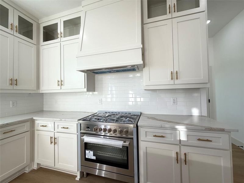 Furnished interior view inside a new home in , Kemp (Image 8).