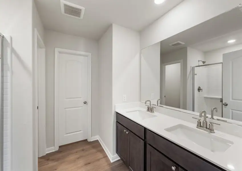 Representative furnished interior of a home built from the Bluebonnet by LGI Homes in Southaven, Hutchins (Image 4).