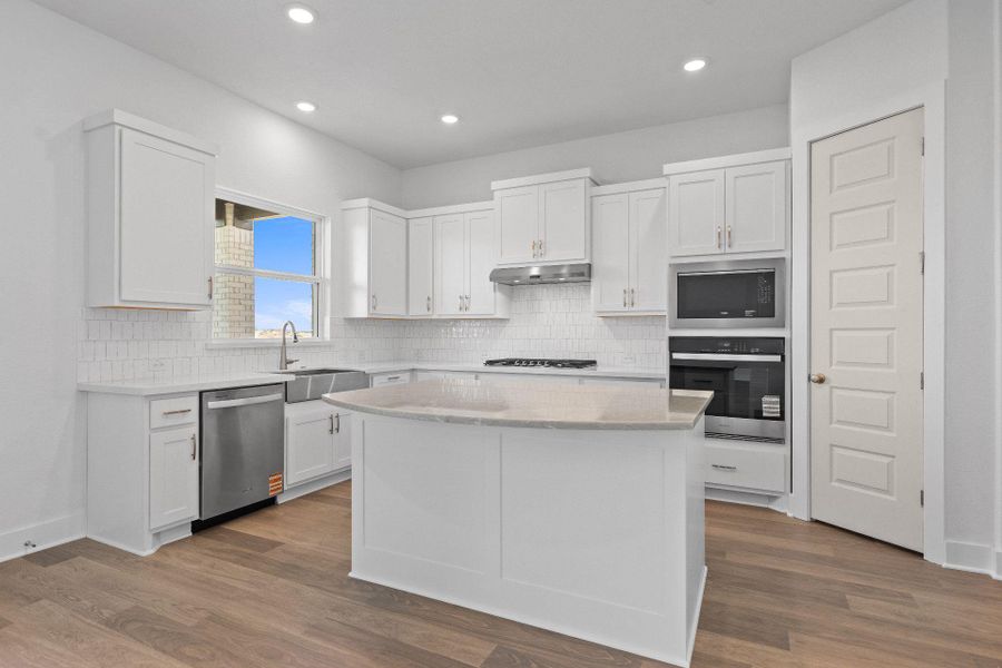 Center Island in Kitchen