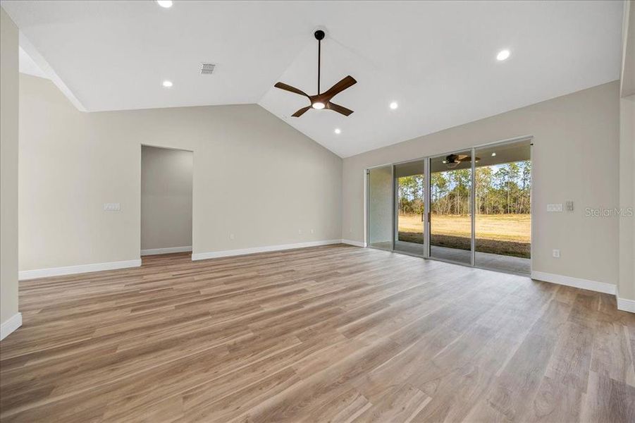 Spacious, unfurnished interior of a new home in , Ocala (Image 53).