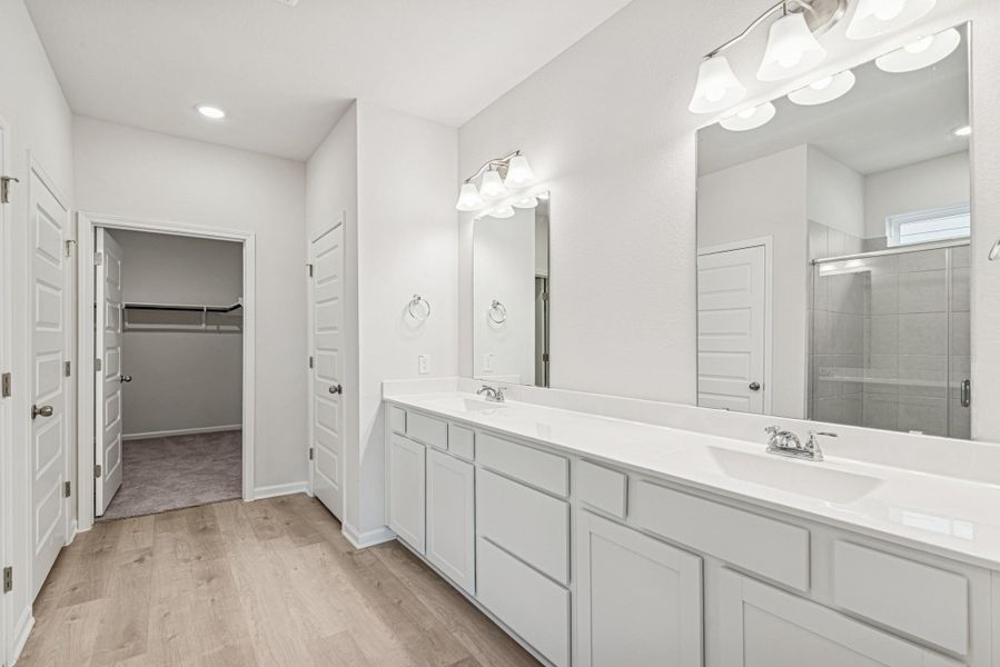 Furnished interior view inside a new home in Sierra Vista, Rosharon (Image 14).