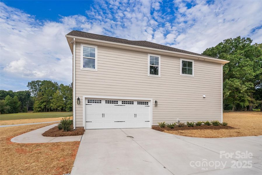 Image 41 of a home in .