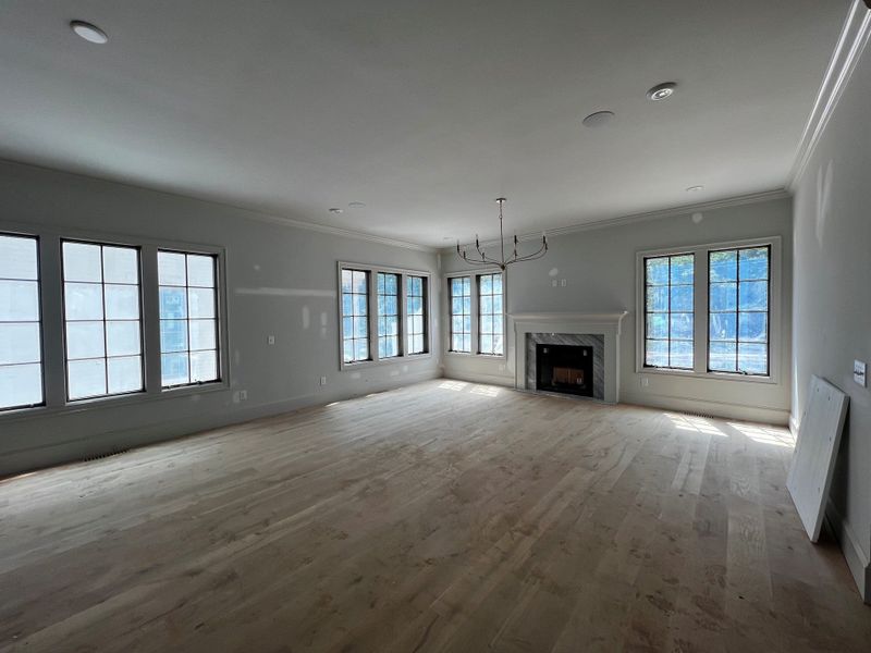 Spacious, unfurnished interior of a new home in Pinecrest, Durham (Image 5).