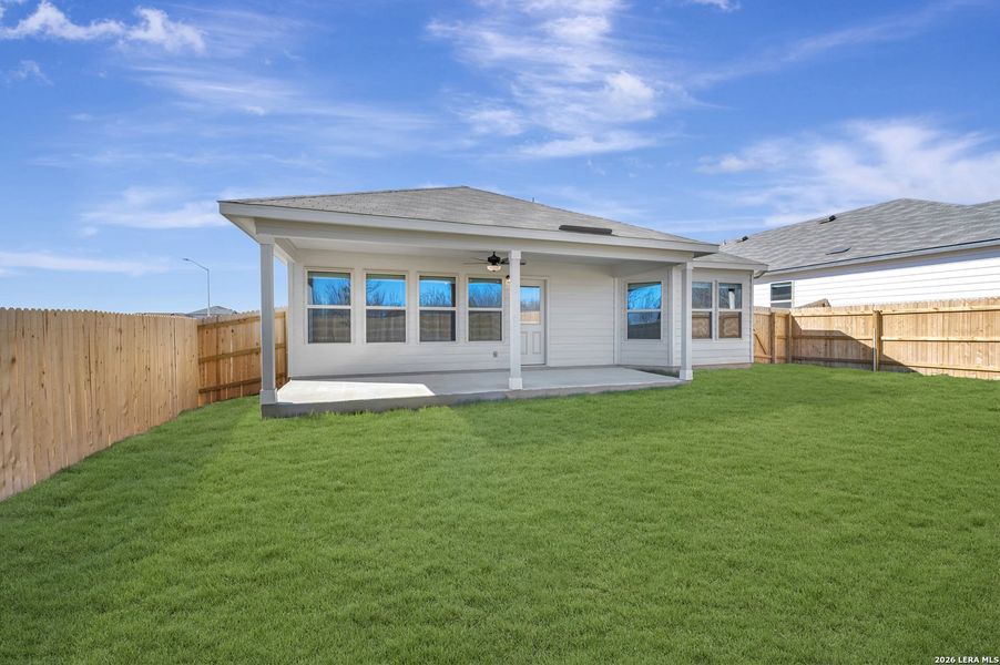 Exterior details and patio area of a home in Greenspoint Heights, Seguin (Image 20).