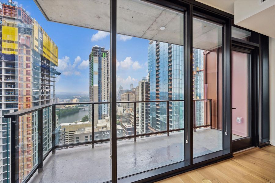 Condo located in Austin, TX showcasing its design and architecture (Image 23).