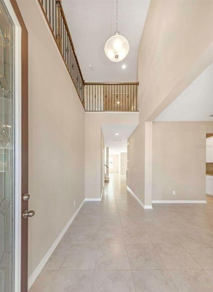 Spacious, unfurnished interior of a new home in , Zephyrhills (Image 15).