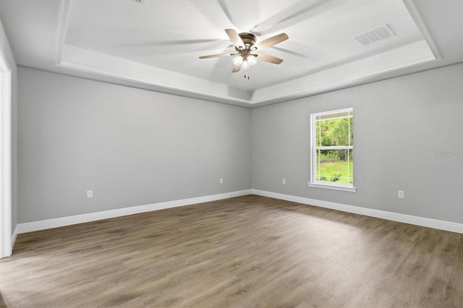 Spacious, unfurnished interior of a new home in , Dunnellon (Image 16).