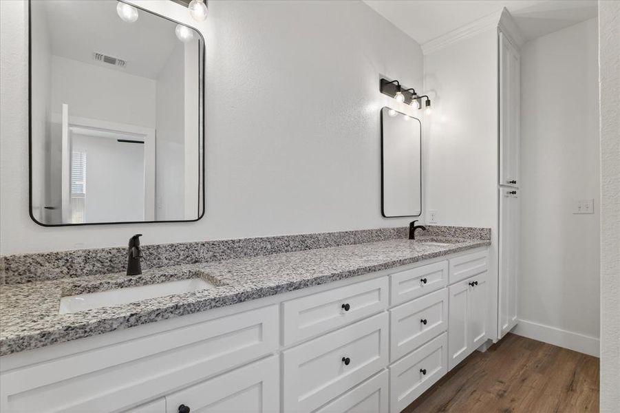 Furnished interior view inside a new home in , Whitesboro (Image 7).