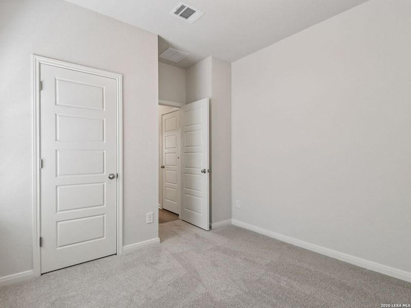 Spacious, unfurnished interior of a new home in , San Antonio (Image 12).