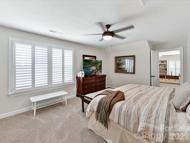 Furnished interior view inside a new home in , Monroe (Image 34).
