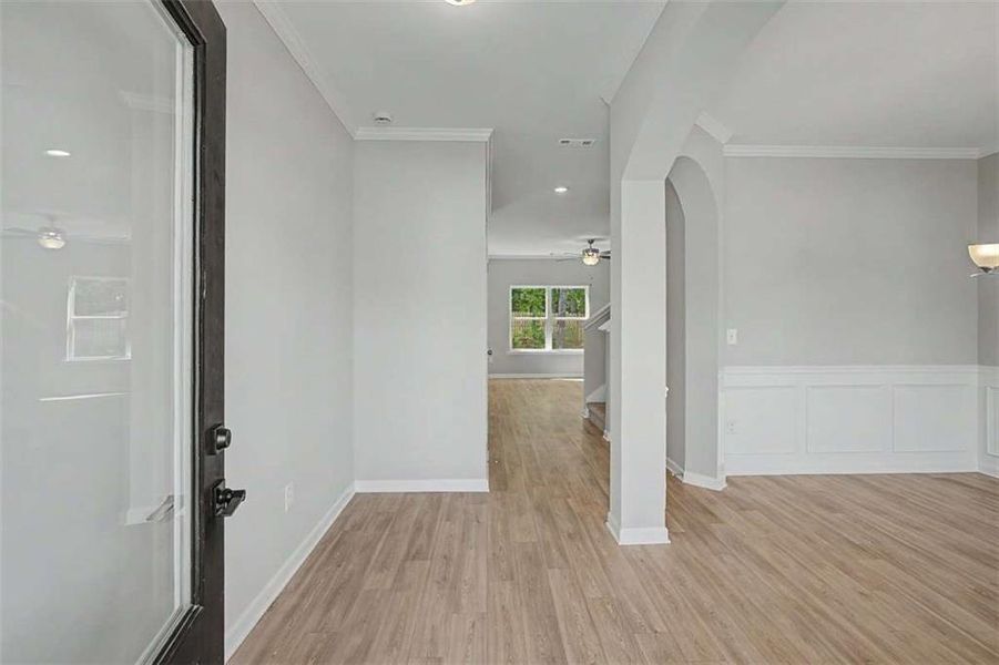 Spacious, unfurnished interior of a new home in Traditions at Cedarcrest, Dallas (Image 24).