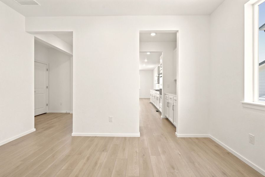 Spacious, unfurnished interior of a new home in Cordovan, Firestone (Image 29).