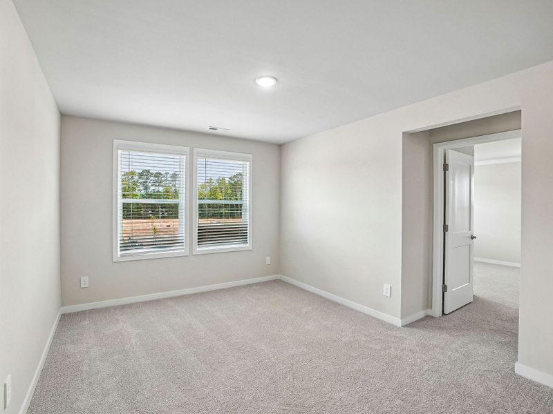Spacious, unfurnished interior of a new home in Watkins Glen, Raleigh (Image 15).