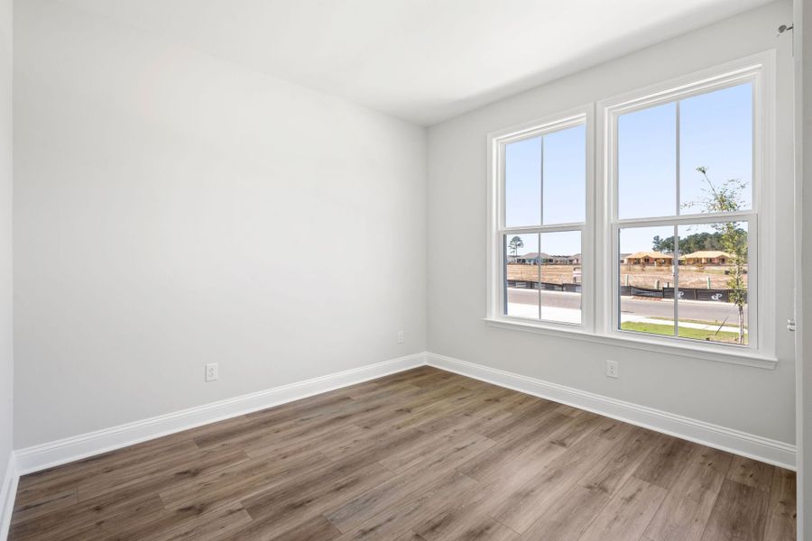 Spacious, unfurnished interior of a new home in Sun City Hilton Head, Bluffton (Image 18).