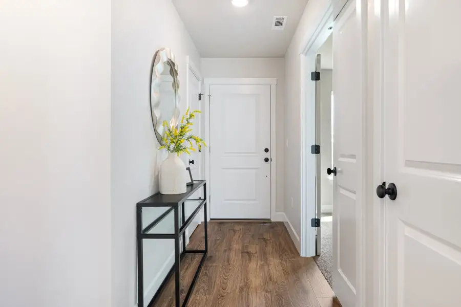 Furnished interior view inside a new home in McClannahan Summit, Umatilla (Image 7).