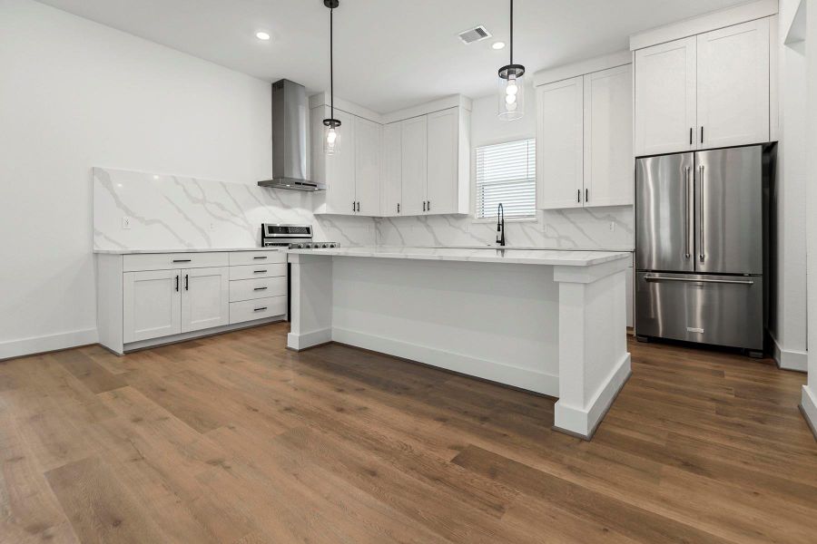 Furnished interior view inside a new home in Hallimore Ranch, Rosenberg (Image 7).