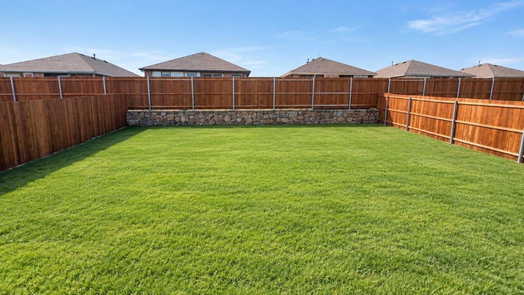 Exterior details and patio area of a home in Dry Creek, Bridgeport (Image 3).