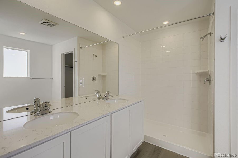 Furnished interior view inside a new home in Ledge Rock, Johnstown (Image 7).