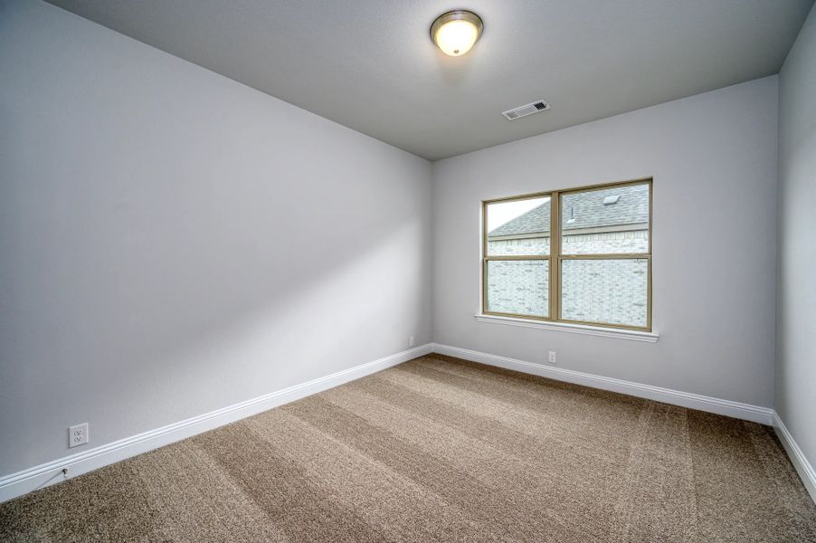 Representative unfurnished interior of a home built from the Portico by Stonehollow Homes in Heritage Grove, Blue Ridge (Image 18).