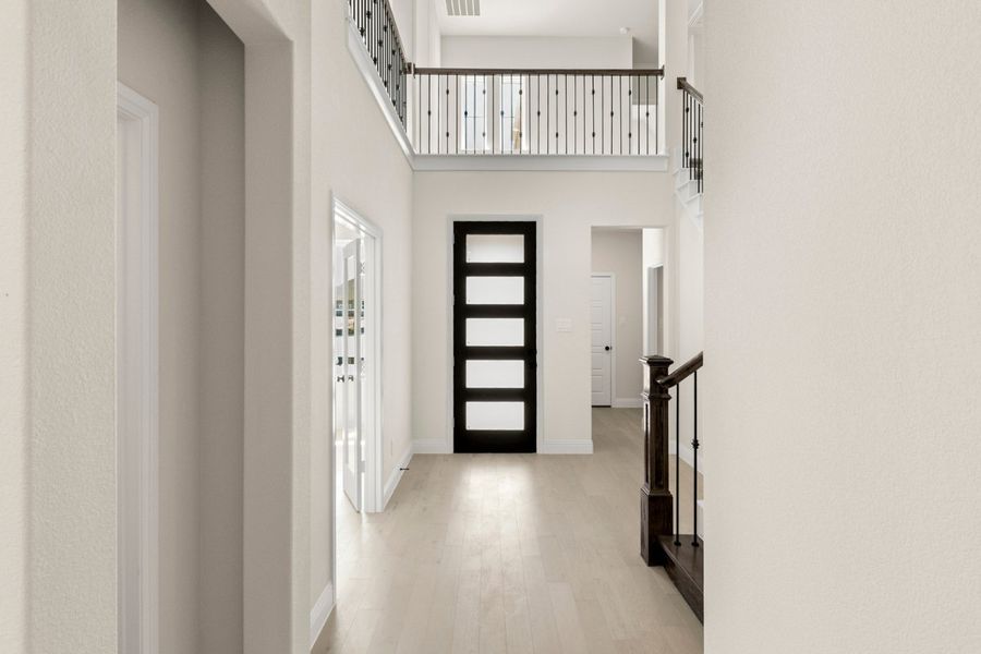 Spacious, unfurnished interior of a new home in Park Hills, Rockwall (Image 20).