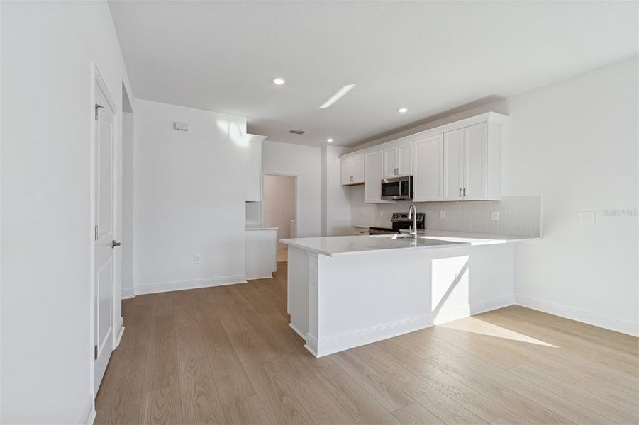 Furnished interior view inside a new home in Southpointe, Palmetto (Image 9).