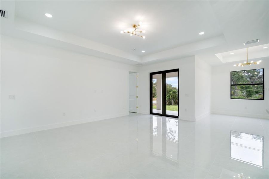 Spacious, unfurnished interior of a new home in , Port Charlotte (Image 43).