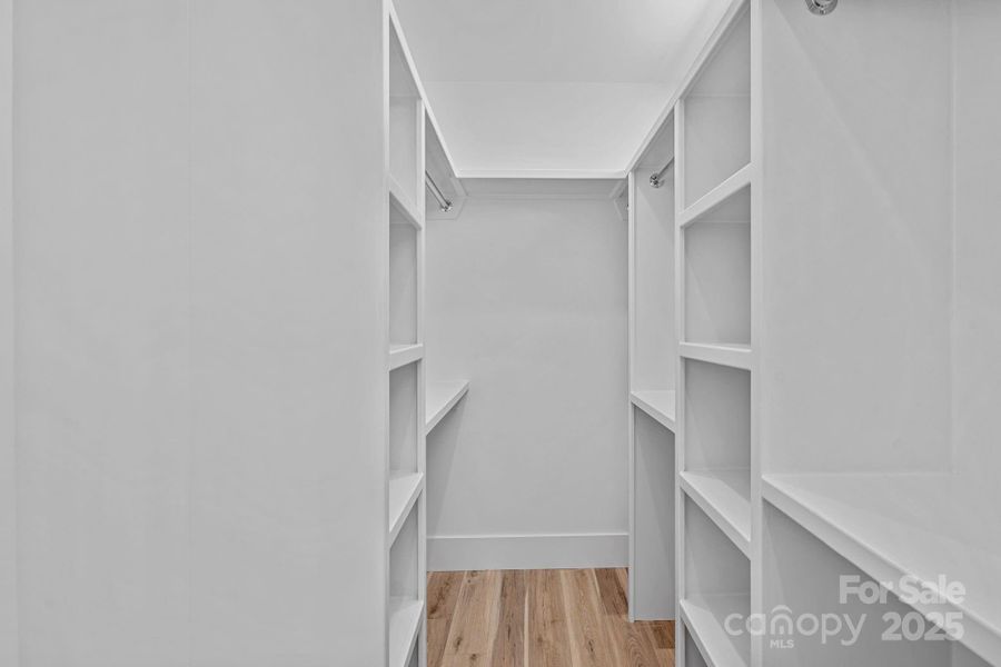 Image 41 of a home in .