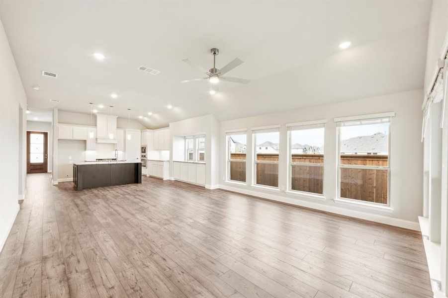 Spacious, unfurnished interior of a new home in Creekview Meadows, Pilot Point (Image 22). Spacious, unfurnished interior of a new home in Creekview Meadows, Pilot Point (Image 22).