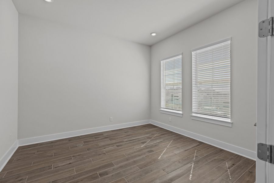 Representative unfurnished interior of a home built from the Fredericksburg by Beazer Homes in Highland Estates, San Antonio (Image 15).