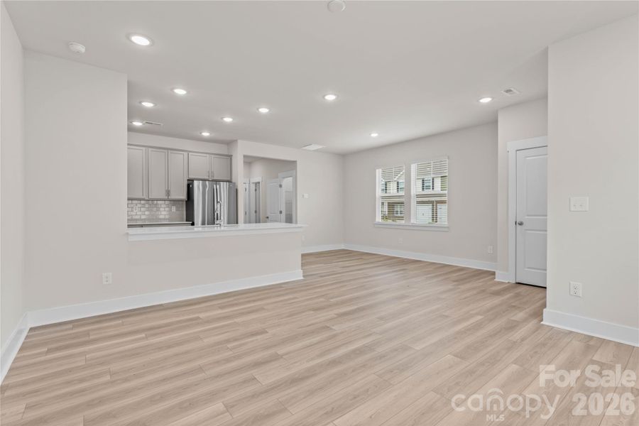 Spacious, unfurnished interior of a new home in Sierra Ridge, Gastonia (Image 16).