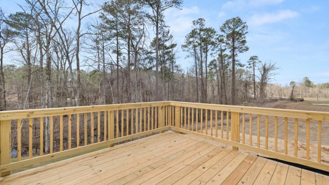 Exterior details and patio area of a home in South Wind, Union City (Image 19).