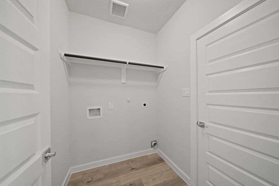 Spacious, unfurnished interior of a new home in Audubon, Magnolia (Image 16).