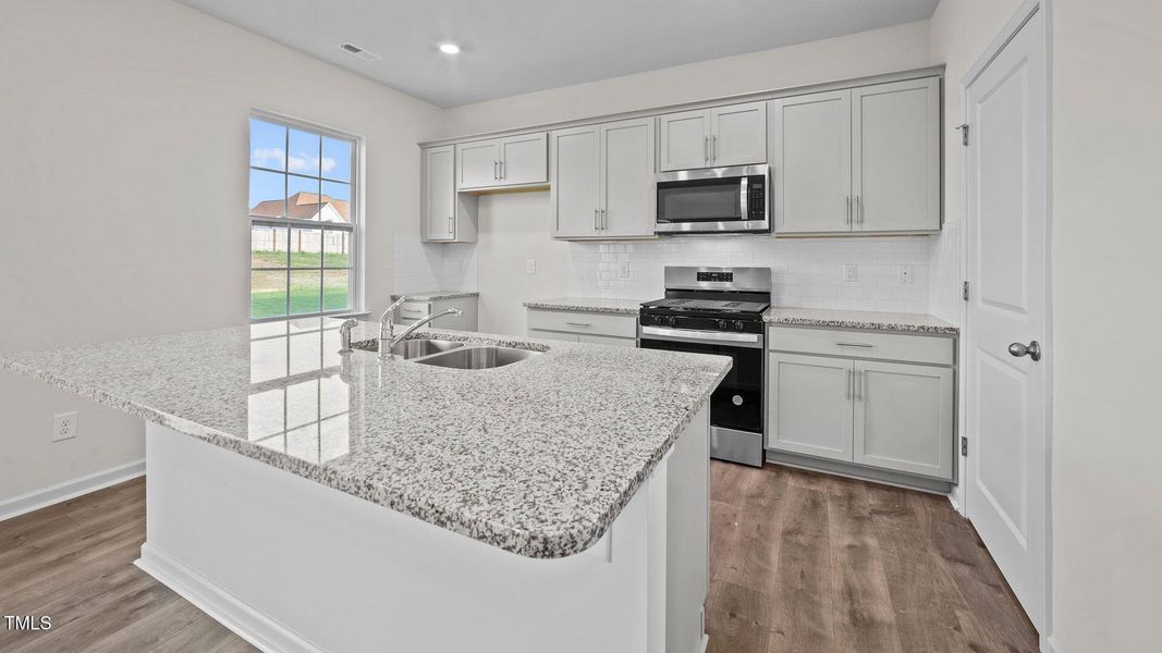 1121 Middlecrest Drive 1121 Middlecrest Drive