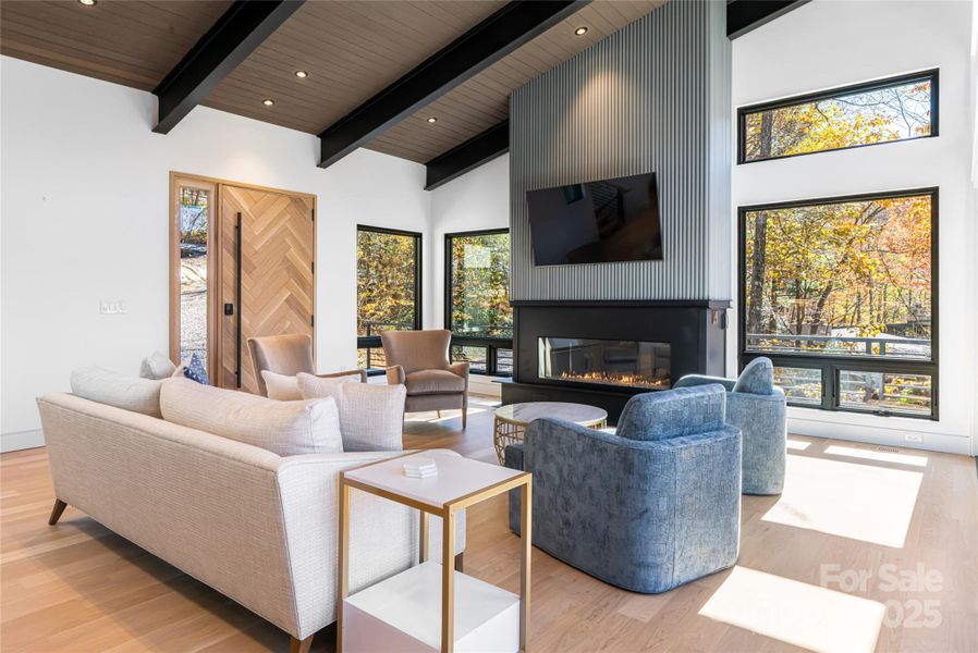 Image 41 of a home in .