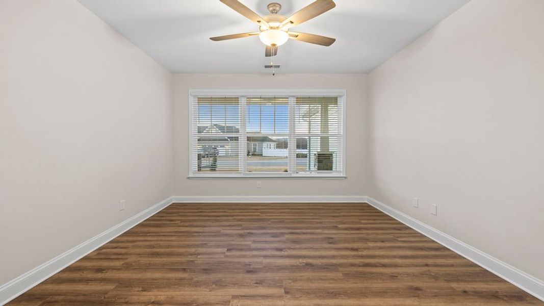 Spacious, unfurnished interior of a new home in Pinebrook, Woodruff (Image 18).