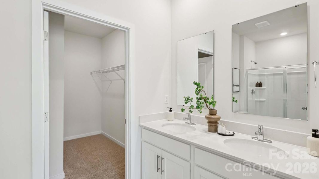 Furnished interior view inside a new home in Stanton, Richburg (Image 25).