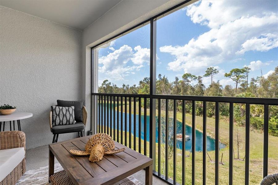 Exterior details and patio area of a home in Heritage Landing, Punta Gorda (Image 4).