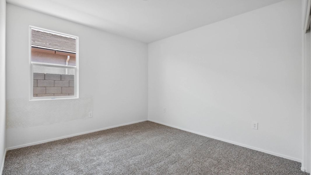 Spacious, unfurnished interior of a new home in Anthem at Merrill Ranch, Florence (Image 25).