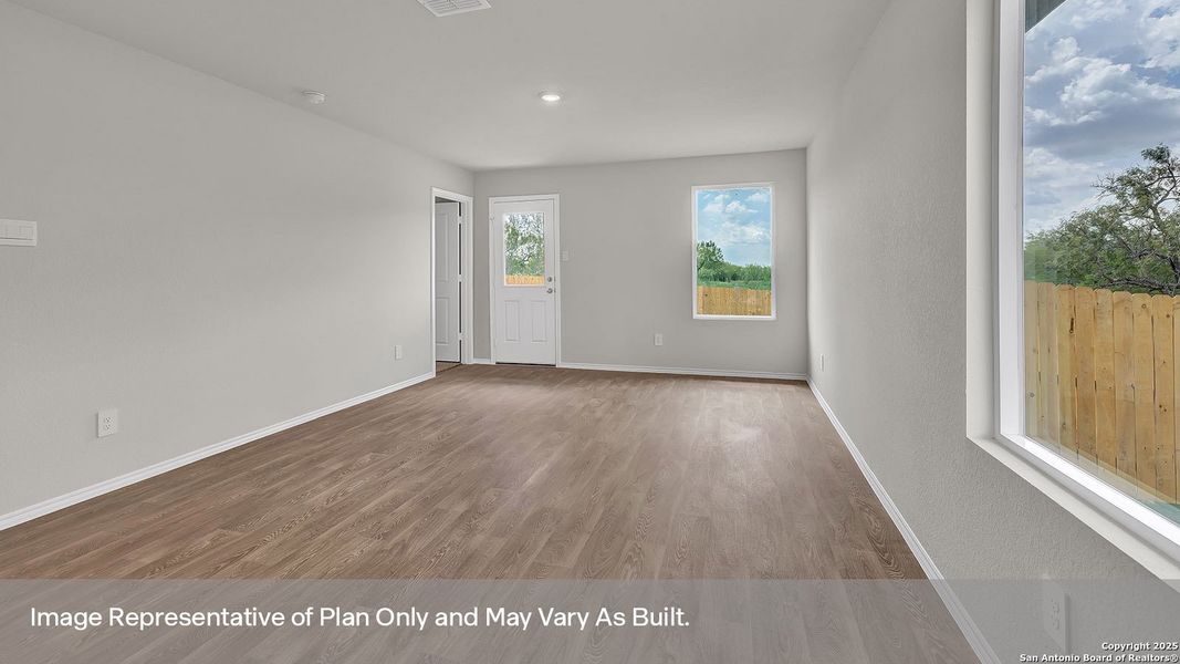Spacious, unfurnished interior of a new home in Spring Valley, New Braunfels (Image 16).