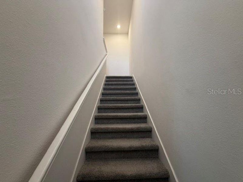 Spacious, unfurnished interior of a new home in , St. Cloud (Image 21).