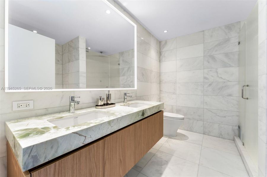 Furnished interior view inside a new home in Five Park, Miami Beach (Image 36).