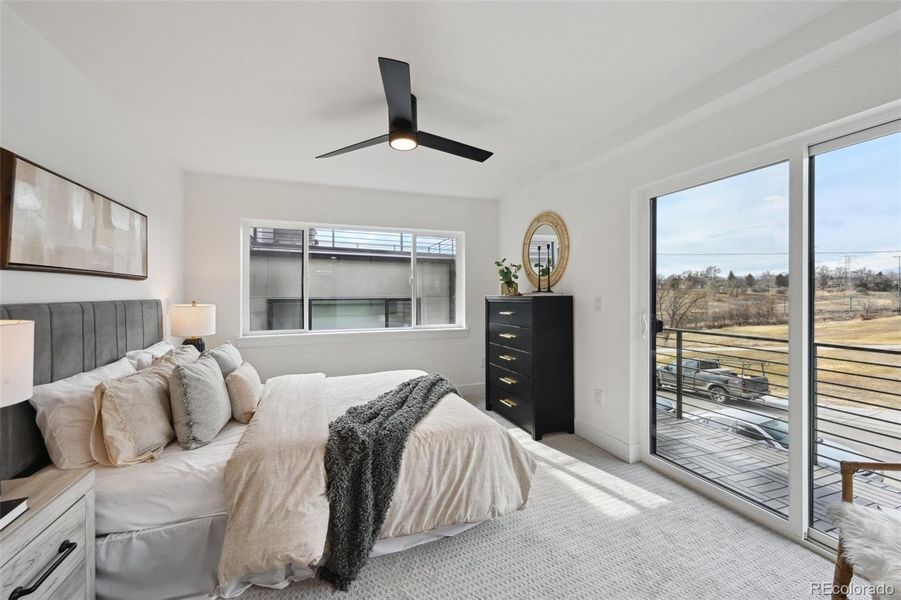 Primary suite, with covered porch, en suite bath and VIEWS!