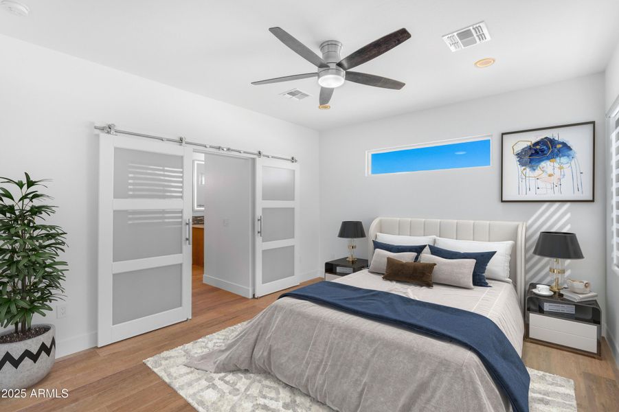 Master bedroom Master bedroom