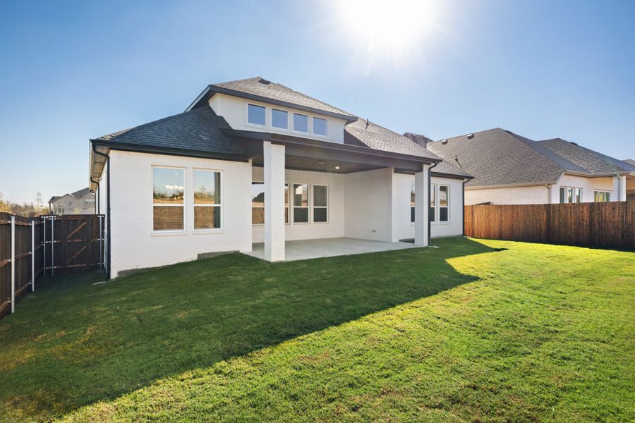 Exterior details and patio area of a home in Edgewater, Fate (Image 23).